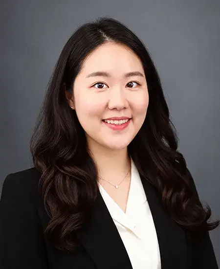 Rebekah Hong Headshot